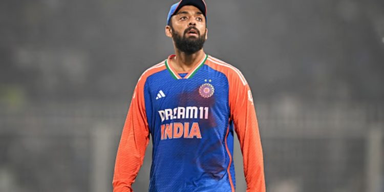 Varun Chakravarthy says, "Told not to return to India," in response to threats from 2021. 1 Varun Chakravarthy says, "Told not to return to India," in response to threats from 2021.