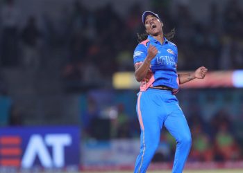 WPL 2025 Video of the Day: Hayley Matthews maintains her composure to thwart Gujarat's resurgence