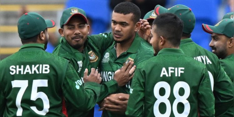 Taskin Ahmed was elevated to the central contracts A+ category. 1 Taskin Ahmed was elevated to the central contracts A+ category.