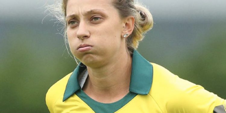 Gardner will miss the rest of the New Zealand T20I series due to a fractured finger.