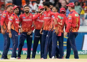 IPL 2025: Aakash Chopra was astounded by rookie Priyansh Arya's daring strike against elite bowlers. 3 IPL 2025: Aakash Chopra was astounded by rookie Priyansh Arya's daring strike against elite bowlers.