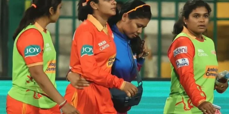Harleen Deol discusses how to deal with pressure before the WPL 2025 Eliminator: "Whoever does that is going to win." 1 Harleen Deol discusses how to deal with pressure before the WPL 2025 Eliminator: "Whoever does that is going to win."
