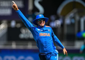 Champions Trophy 2025: After taking Travis Head's catch, the umpire admonished Shubman Gill