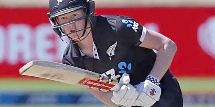 Due to a back injury, Lauren Down is out of the Sri Lanka ODIs; Izzy Sharp is called up.