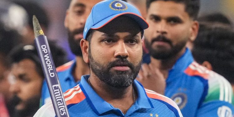 To compete in the 2027 ODI World Cup, Rohit Sharma needs to have a specific objective in mind: Ricky Ponting 1 To compete in the 2027 ODI World Cup, Rohit Sharma needs to have a specific objective in mind: Ricky Ponting