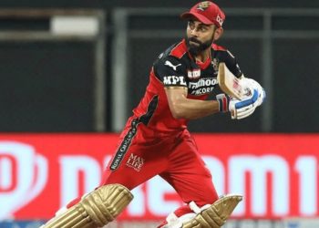 David Warner is surpassed by Virat Kohli to enter the top five T20 run scorers.