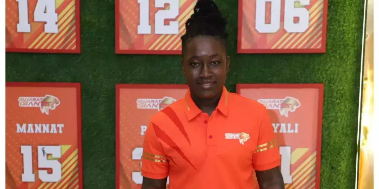 "People welcome you," says Deandra Dottin, praising India's friendliness. 1 "People welcome you," says Deandra Dottin, praising India's friendliness.