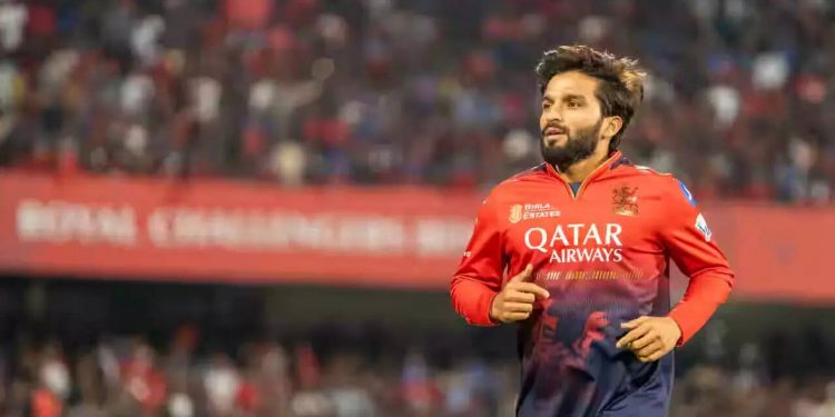 To set an incredible IPL record, Rajat Patidar leaves Sachin Tendulkar behind. 1 To set an incredible IPL record, Rajat Patidar leaves Sachin Tendulkar behind.