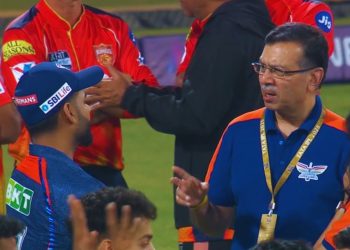 IPL 2025: Sanjiv Goenka meets Rishabh Pant after Punjab's defeat, recreates KL Rahul scene 2 IPL 2025: Sanjiv Goenka meets Rishabh Pant after Punjab's defeat, recreates KL Rahul scene
