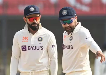 Chris Gayle encourages Rohit Sharma and Virat Kohli to stay in Test cricket, saying, "Don't push them out."