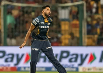 The GT Director describes Ashish Nehra's contribution to Mohammed Siraj's IPL comeback: "There is no better coach to instill confidence." 2 The GT Director describes Ashish Nehra's contribution to Mohammed Siraj's IPL comeback: "There is no better coach to instill confidence."