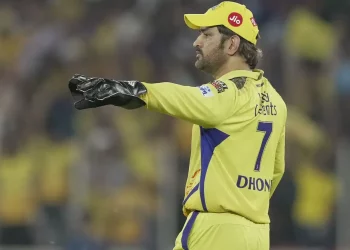 The captain has more manoeuvrability thanks to this attack: MS Dhoni