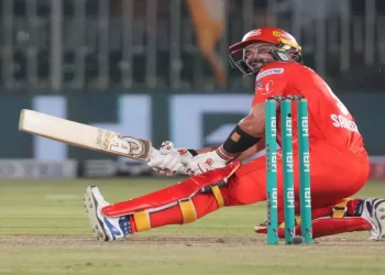 Farhan defeats Zalmi with 106 to give United their second victory.