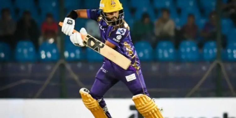 PSL 2025: In the 176-run chase, Saud Shakeel opens with an embarrassing 33* off 40. 1 PSL 2025: In the 176-run chase, Saud Shakeel opens with an embarrassing 33* off 40.