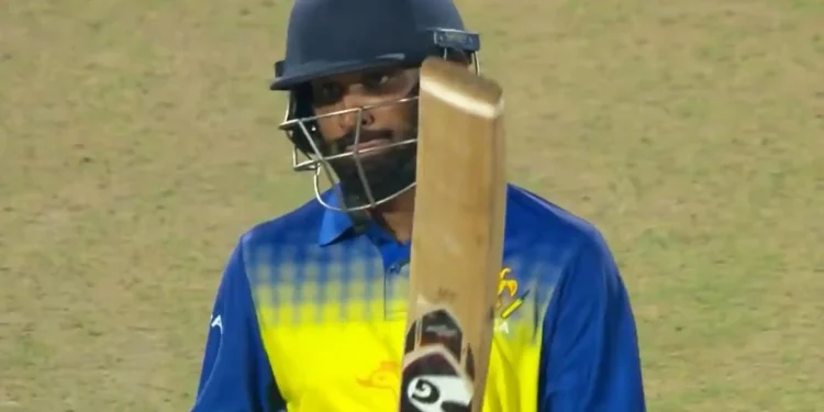 Adam Zampa is replaced by Smaran Ravichandran at SRH. 1 Adam Zampa is replaced by Smaran Ravichandran at SRH.