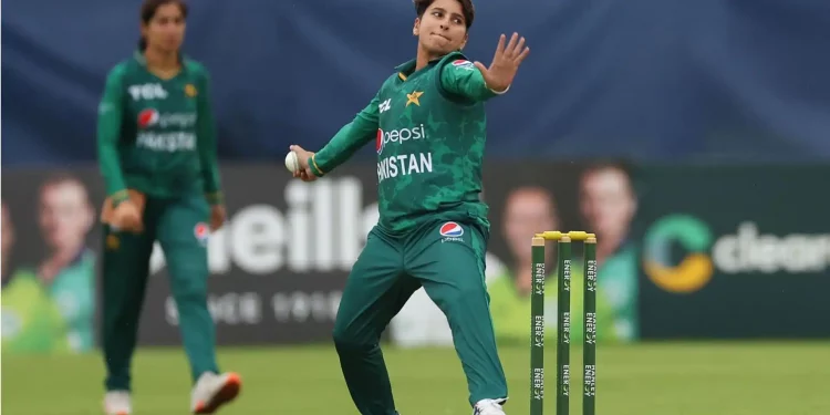 Nida Dar takes a permanent hiatus from playing cricket. 1 Nida Dar takes a permanent hiatus from playing cricket.