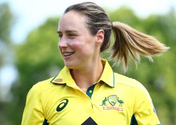 Ellyse Perry signs with Hampshire for the Vitality Blast and One-Day Cup.