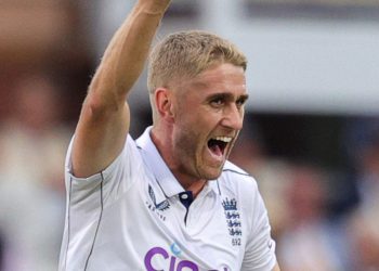 Olly Stone sidelined for 14 weeks following knee surgery