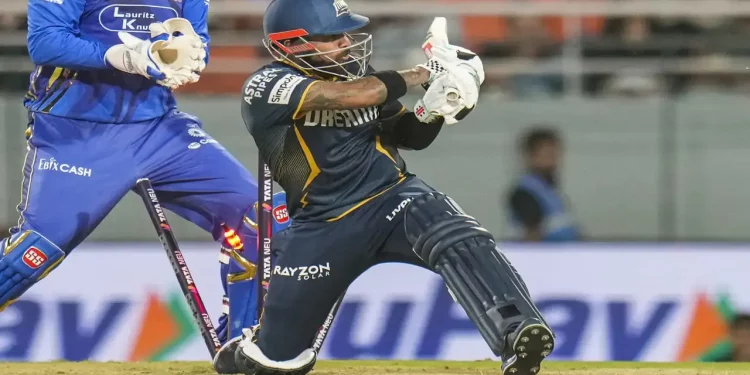 [VIEW] IPL 2025: Kusal Mendis becomes the first player to be hit by a wicket during the playoffs