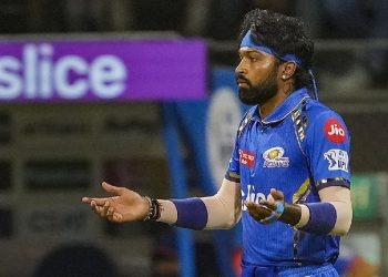 I See It As A Crime: Hardik Pandya Is Angry That MI Isn't Bowing Any Balls