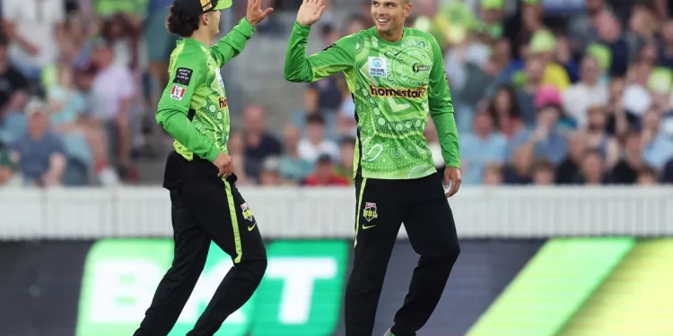 BBL 2025–2026: Jamie Overton signs an overseas contract with the Adelaide Strikers