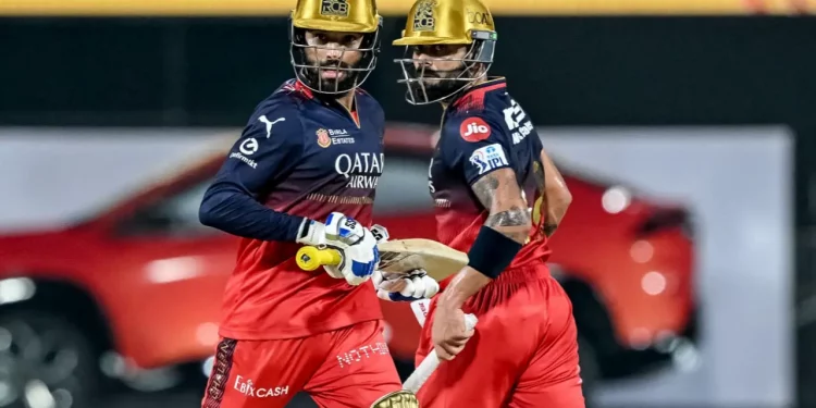 RCB coach Dinesh Karthik says of Virat Kohli's attitude following his Test retirement, "He is at his happiest now." 1 RCB coach Dinesh Karthik says of Virat Kohli's attitude following his Test retirement, "He is at his happiest now."