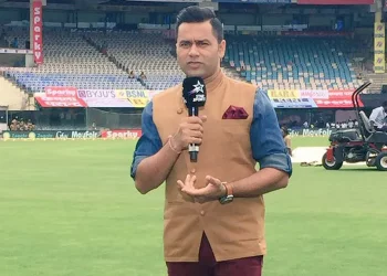 "Is that even a possibility?" Aakash Chopra criticises the Rajasthan Royals' batting order following their historic loss to the Mumbai Indians.