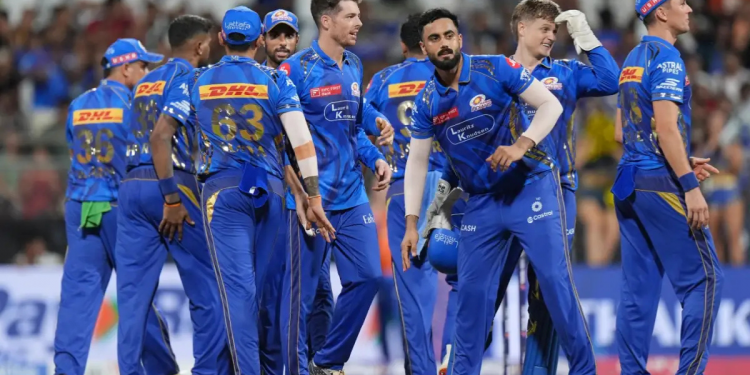 Who will play the Mumbai Indians in the eliminator of the 2025 Indian Premier League?