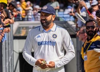 Sunil Gavaskar lavishes Rohit Sharma with praise, saying, "Only Viv Richards played the pull shot as well."