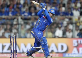 [Watch] Ryan Rickelton lofts Kyle Jamieson for a one-bounce boundary in the 2025 Indian Premier League