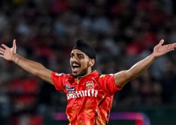 "Arshdeep removed me in a few different ways in the league" – Phil Salt talks preparation for PBKS clash in IPL 2025 Qualifier 1 1 "Arshdeep removed me in a few different ways in the league" – Phil Salt talks preparation for PBKS clash in IPL 2025 Qualifier 1