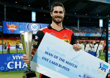 Ben Cutting claims that supporters want the IPL to return, saying, "I receive 150 messages every day to come against RCB."