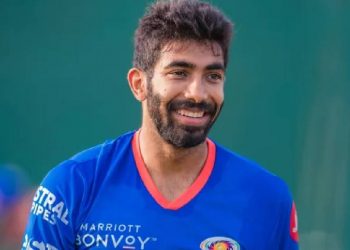 Adam Gilchrist likens Sir Donald Bradman to Jasprit Bumrah.