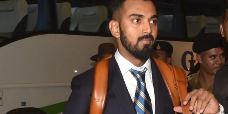 [WATCH] IPL 2025: KL Rahul photographs with his daughter and meets a Telangana MLA