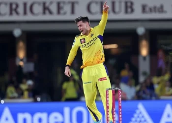 Noor appears to be a permanent fixture: Aakash Chopra