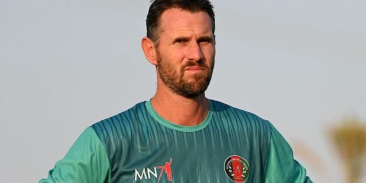 Shaun Tait was hired as the pace bowling coach for the Bangladeshi men. 1 Shaun Tait was hired as the pace bowling coach for the Bangladeshi men.