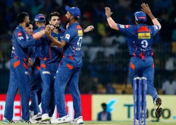 Aakash Chopra said of the Gujarat Titans' defeat to the Lucknow Super Giants, "It's concerning to see the top order lose steam at the business end."