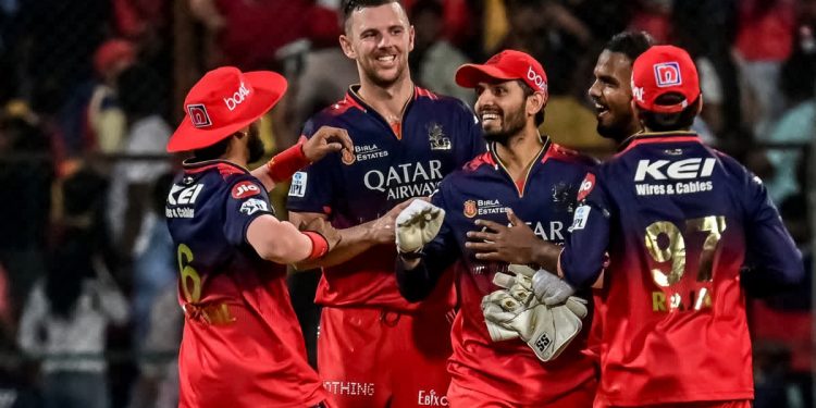 "I don't think it'll take off in Australia," Josh Hazlewood said in response to Indian supporters' new moniker 1 "I don't think it'll take off in Australia," Josh Hazlewood said in response to Indian supporters' new moniker