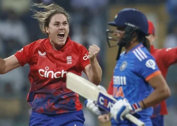 Sciver-Brunt fights a lone battle as England’s reset faces harsh reality