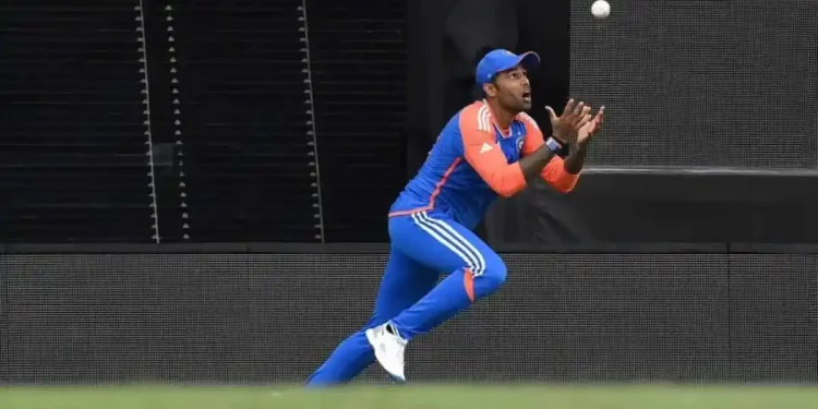 MCC introduces fresh fielding rule to outlaw 'bunny hops' boundary catches 1 MCC introduces fresh fielding rule to outlaw 'bunny hops' boundary catches