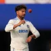 Sunil Gavaskar suggests replacing Shardul Thakur with Kuldeep Yadav for the second Test 7 Sunil Gavaskar suggests replacing Shardul Thakur with Kuldeep Yadav for the second Test
