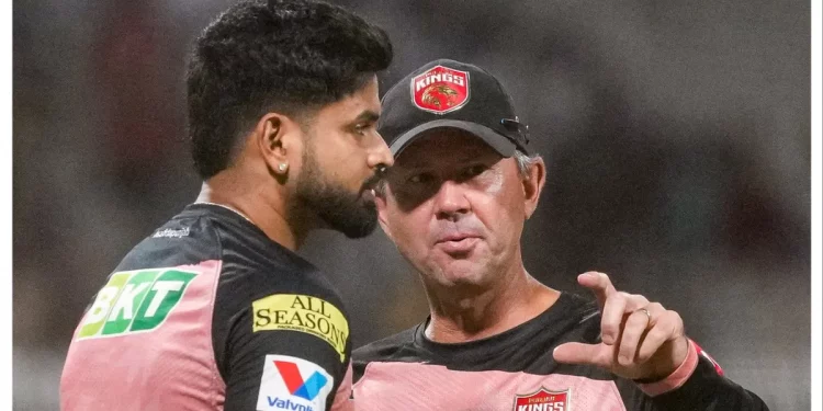 Shreyas Iyer describes the qualities that make PBKS' head coach unique: "Ricky Ponting treats every player equally." 1 Shreyas Iyer describes the qualities that make PBKS' head coach unique: "Ricky Ponting treats every player equally."