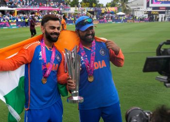 "I was nervous and uneasy" – Rohit Sharma recalls Virat Kohli bringing calm to the dressing room during the T20 World Cup final 1 "I was nervous and uneasy" – Rohit Sharma recalls Virat Kohli bringing calm to the dressing room during the T20 World Cup final