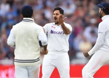 'Why pick a bowler if you don't trust him?' – Dinesh Karthik questions Shardul Thakur’s selection