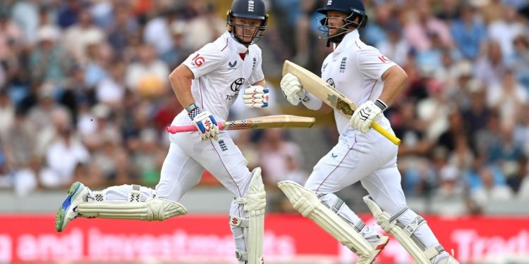 Ben Duckett lavishes Ollie Pope with praise, saying, "His century gave me goosebumps" 1 Ben Duckett lavishes Ollie Pope with praise, saying, "His century gave me goosebumps"