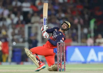 [WATCH] IPL 2025 Final: Using a bold scoop, Jitesh Sharma sends Kyle Jamieson to the cleaners