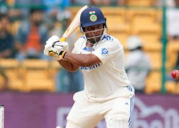 Why exclude a player of this calibre? Shashi Tharoor on Sarfaraz Khan's England absence