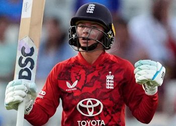 Dean, Wyatt-Hodge star in England’s narrow consolation win