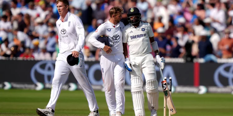 'He thought Siraj would smash three sixes' - Ashwin shares father’s remark during Lord’s Test 1 'He thought Siraj would smash three sixes' - Ashwin shares father’s remark during Lord’s Test