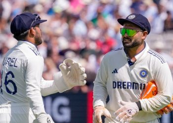 Dinesh Karthik analyses wicketkeeping styles of Rishabh Pant and Dhruv Jurel